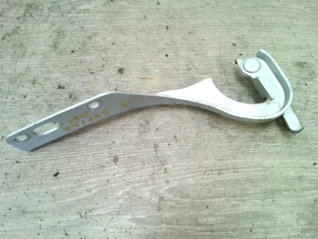 bontott SUZUKI WAGON R PLUS Motorháztető Jobb Zsanér