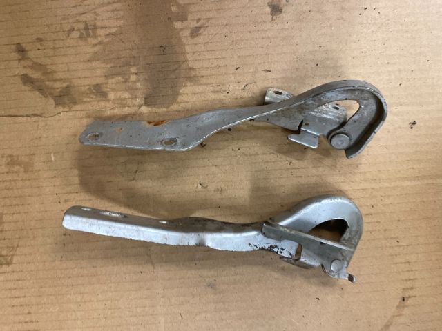 bontott SUZUKI WAGON R PLUS Motorháztető Zsanér Pár