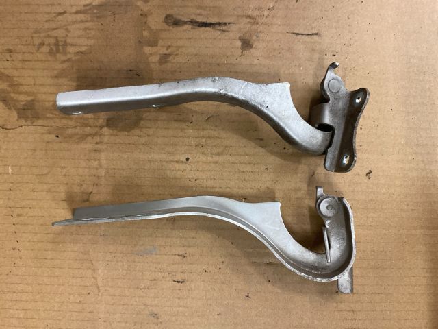 bontott SUZUKI WAGON R PLUS Motorháztető Zsanér Pár