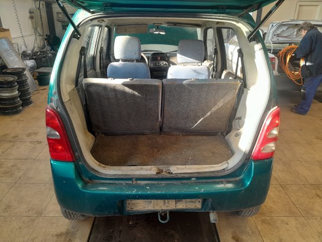 bontott SUZUKI WAGON R PLUS Pótféklámpa