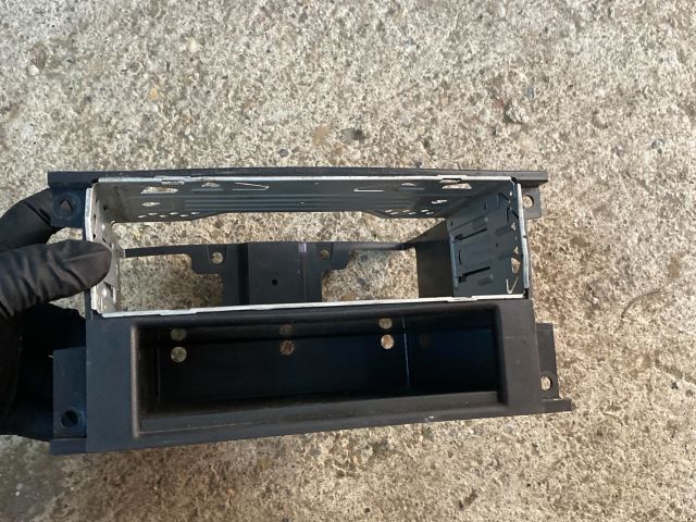 bontott SUZUKI WAGON R PLUS Rádió / CD Keret