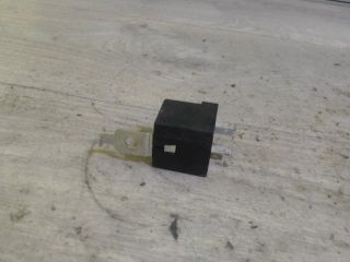 bontott SUZUKI WAGON R PLUS Relé