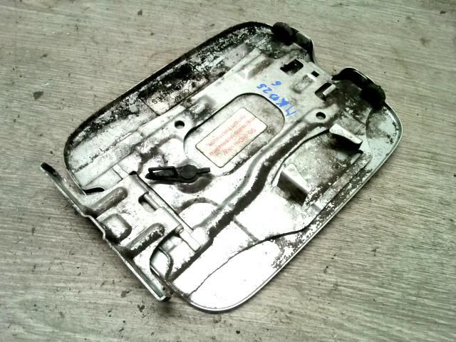 bontott SUZUKI WAGON R PLUS Tankajtó