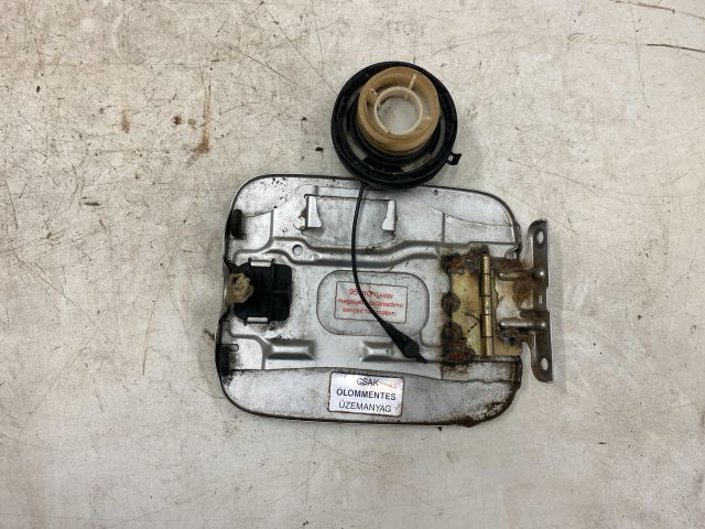 bontott SUZUKI WAGON R PLUS Tankajtó