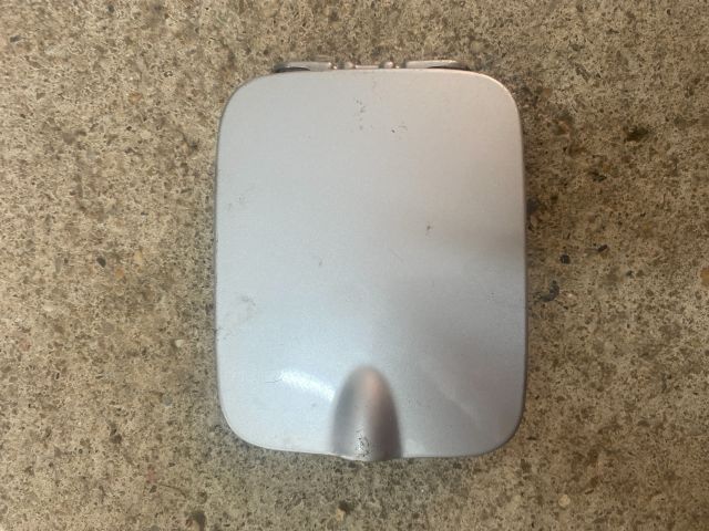 bontott SUZUKI WAGON R PLUS Tankajtó