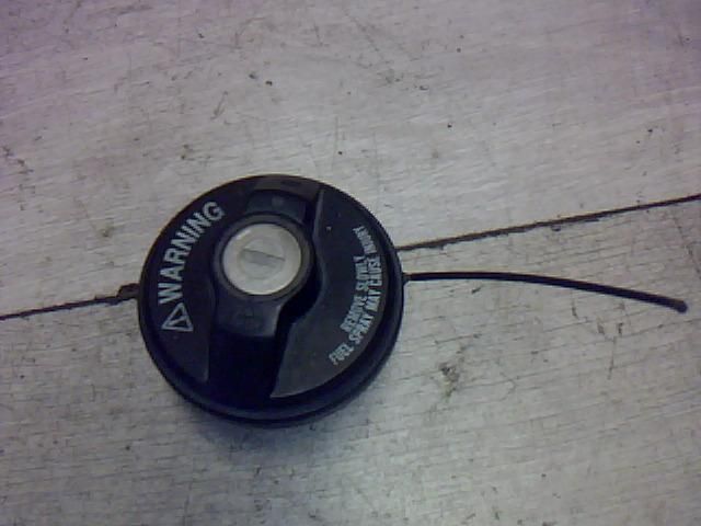 bontott SUZUKI WAGON R PLUS Tanksapka