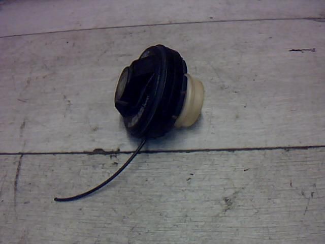 bontott SUZUKI WAGON R PLUS Tanksapka