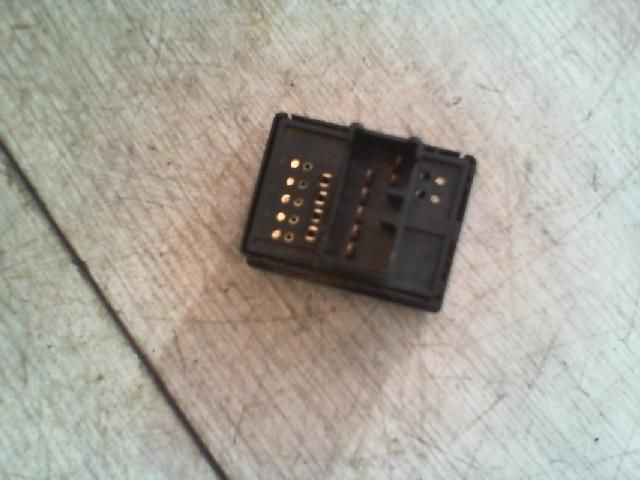 bontott SUZUKI WAGON R PLUS Tükör Kapcsoló