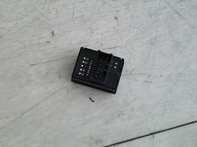 bontott SUZUKI WAGON R PLUS Tükör Kapcsoló