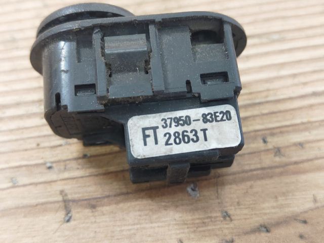 bontott SUZUKI WAGON R PLUS Tükör Kapcsoló