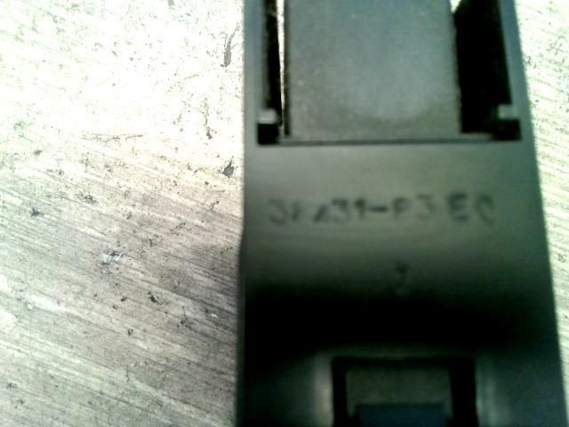 bontott SUZUKI WAGON R PLUS Vészvillogó Kapcsoló