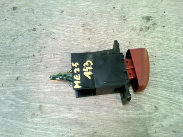 bontott SUZUKI WAGON R PLUS Vészvillogó Kapcsoló