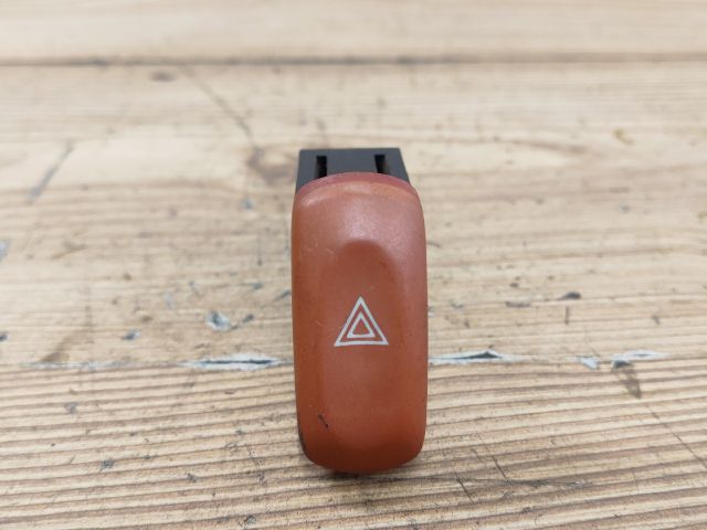 bontott SUZUKI WAGON R PLUS Vészvillogó Kapcsoló