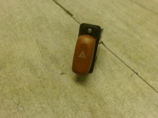 bontott SUZUKI WAGON R PLUS Vészvillogó Kapcsoló