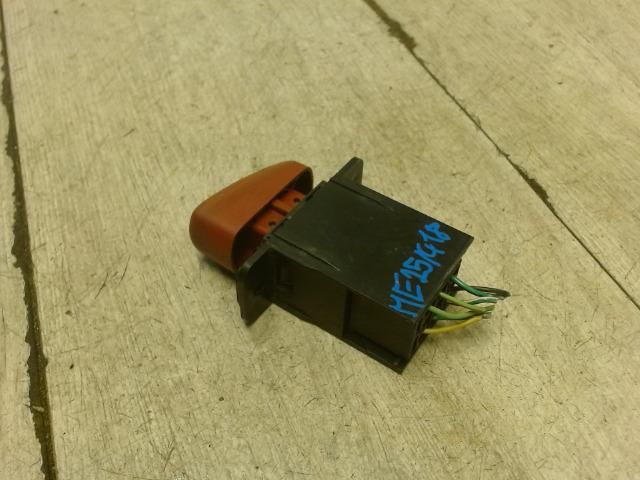 bontott SUZUKI WAGON R PLUS Vészvillogó Kapcsoló