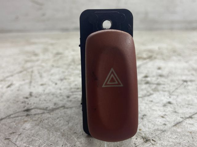 bontott SUZUKI WAGON R PLUS Vészvillogó Kapcsoló