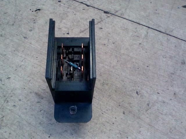 bontott SUZUKI WAGON R PLUS Vészvillogó Kapcsoló