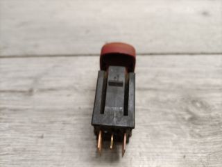 bontott SUZUKI WAGON R PLUS Vészvillogó Kapcsoló