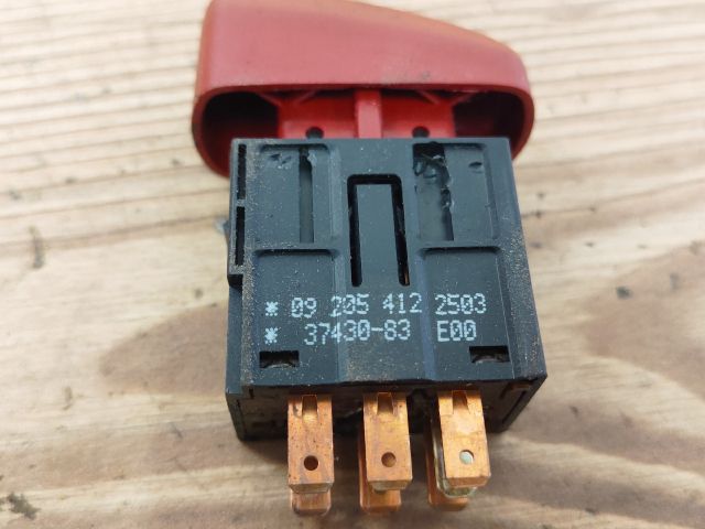 bontott SUZUKI WAGON R PLUS Vészvillogó Kapcsoló