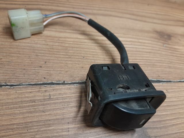 bontott TATA (TELCO) INDIGO Bal hátsó Ablakemelő Kapcsoló