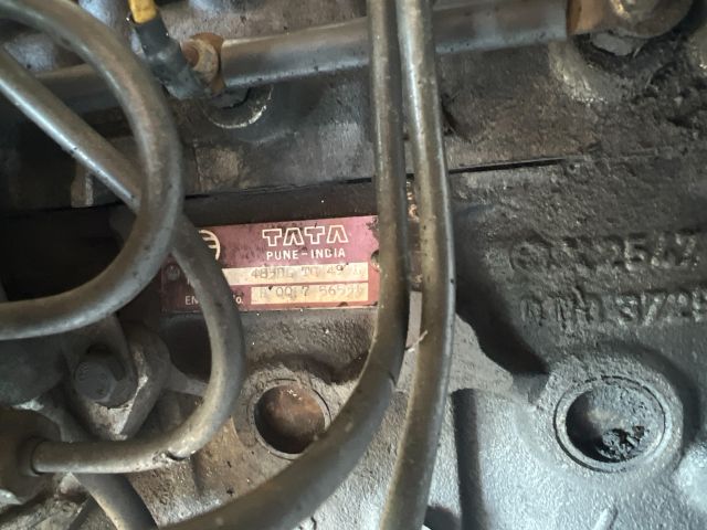 bontott TATA (TELCO) SAFARI Motor (Fűzött blokk hengerfejjel)