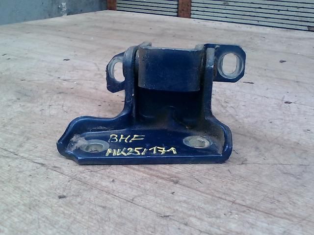 bontott TATA (TELCO) TELCOLINE Bal hátsó Felső Zsanér