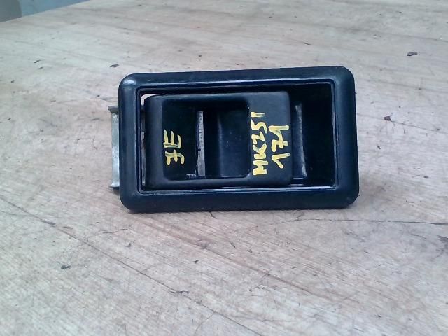 bontott TATA (TELCO) TELCOLINE Jobb első Belső Kilincs