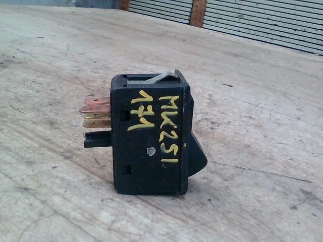 bontott TATA (TELCO) TELCOLINE Ködfényszóró (Pozíciófüggetlen)