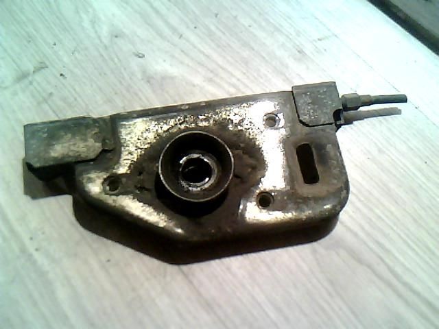 bontott TATA (TELCO) TELCOLINE Motorháztető Zárszerkezet