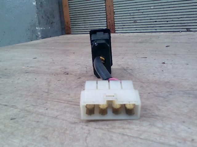 bontott TATA (TELCO) TELCOLINE Vészvillogó Kapcsoló