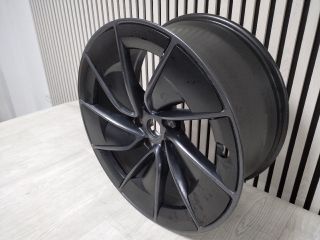 bontott TESLA 3 Alufelni (1 db)