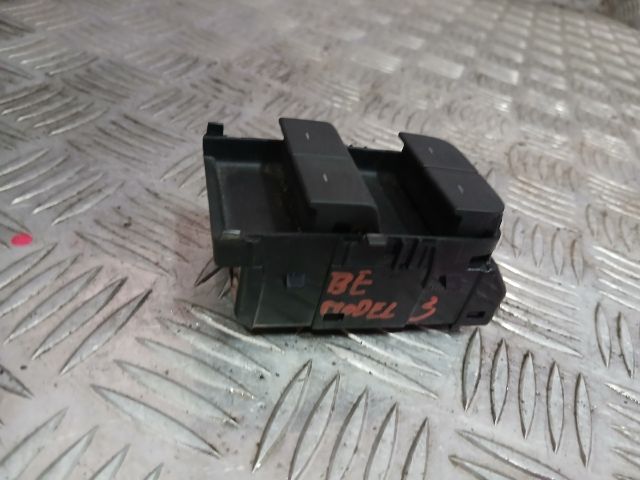 bontott TESLA 3 Bal első Ablakemelő Kapcsoló