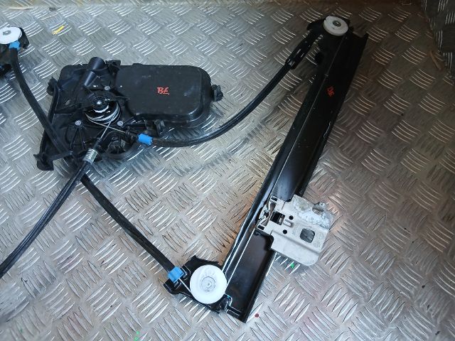 bontott TESLA 3 Bal első Ablakemelő Szerkezet (Elektromos)