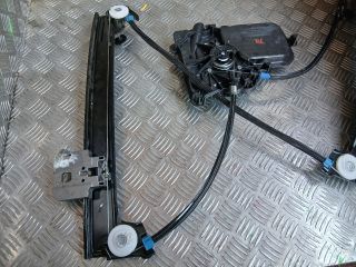 bontott TESLA 3 Bal első Ablakemelő Szerkezet (Elektromos)