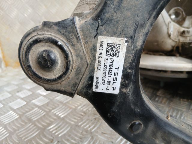 bontott TESLA 3 Bal első Felső Lengőkar