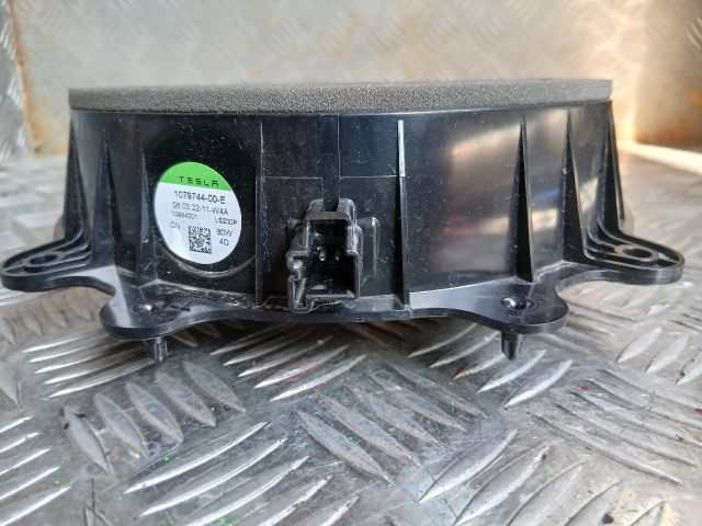 bontott TESLA 3 Bal első Hangszóró