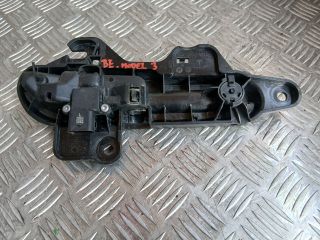 bontott TESLA 3 Bal első Külső Kilincs