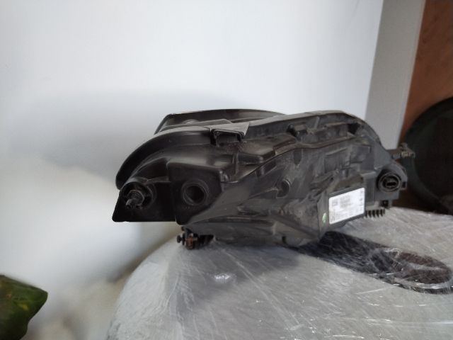 bontott TESLA 3 Bal Fényszóró