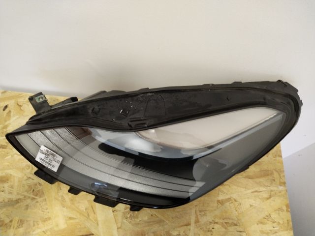 bontott TESLA 3 Bal Fényszóró