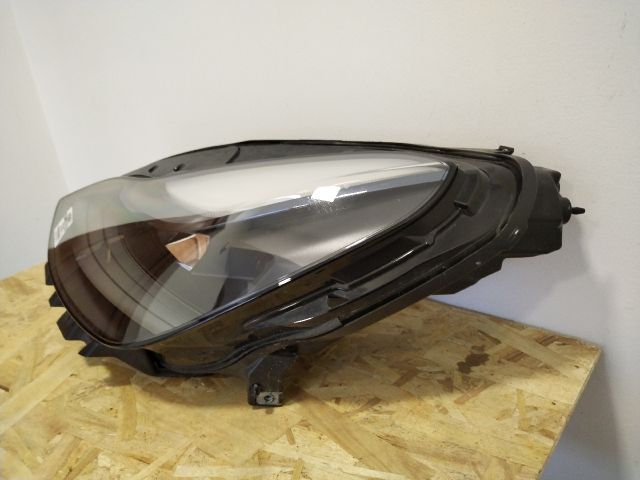 bontott TESLA 3 Bal Fényszóró