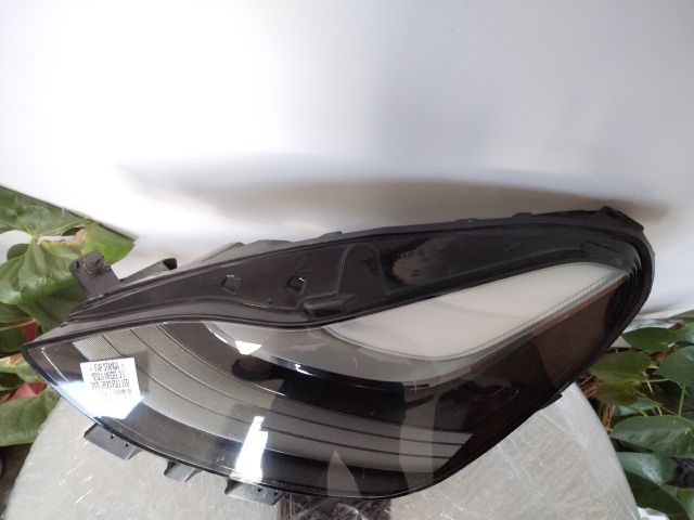 bontott TESLA 3 Bal Fényszóró