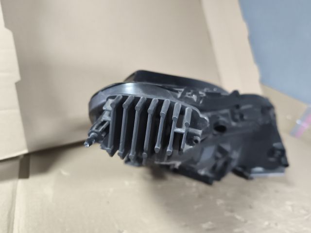 bontott TESLA 3 Bal Fényszóró