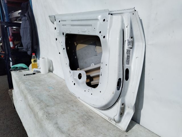 bontott TESLA 3 Bal hátsó Ajtó (Üres lemez)