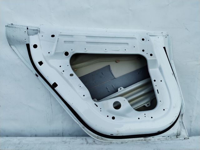 bontott TESLA 3 Bal hátsó Ajtó (Üres lemez)