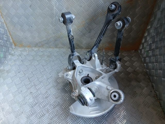 bontott TESLA 3 Bal hátsó Csonkállvány Kerékaggyal