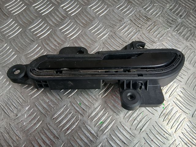 bontott TESLA 3 Bal hátsó Külső Kilincs