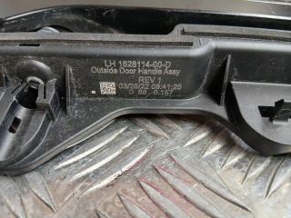 bontott TESLA 3 Bal hátsó Külső Kilincs