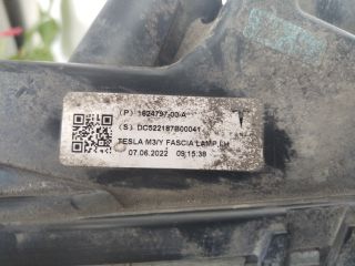 bontott TESLA 3 Bal Ködfényszóró