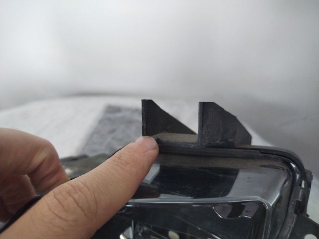 bontott TESLA 3 Bal Ködfényszóró