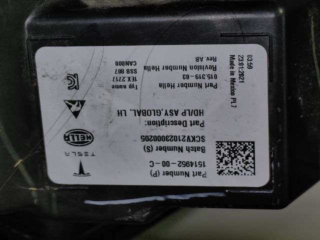 bontott TESLA 3 Bal Ledes Fényszóró